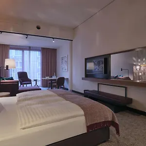 Adina Aparthotel